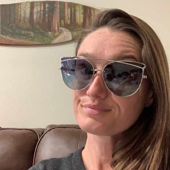 Fun Tiffany &Co. Sunglasses ๐ - Picture 12 of 12